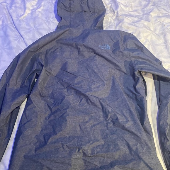 North Face Dryvent Jacket - Picture 2 of 2